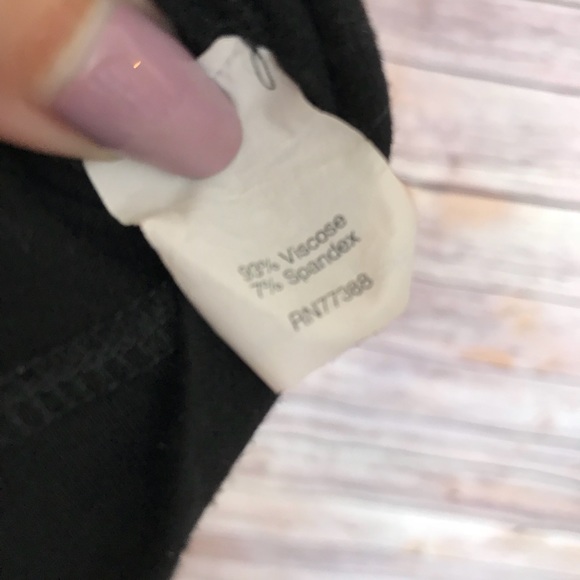 Boutique black white lace detail off shoulder top - Picture 3 of 6